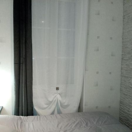 Le Petit Saint Bernard Appartement Dijon Buitenkant foto